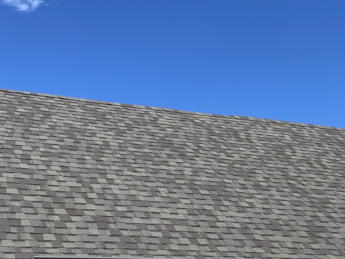 Architectural shingles on a Shreveport home roof